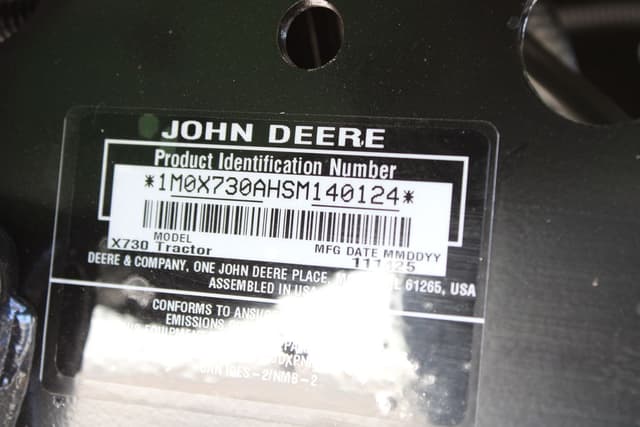 Image of John Deere X730 equipment image 4