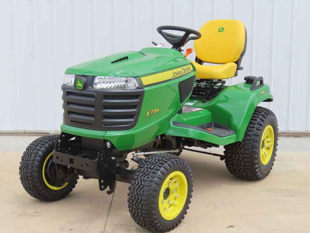 2026 John Deere X730 Equipment Image0