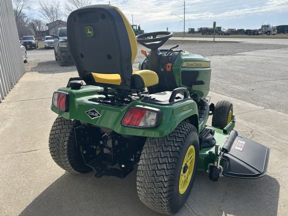 Image of John Deere X734 equipment image 4