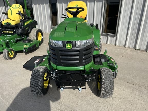 Image of John Deere X734 equipment image 2
