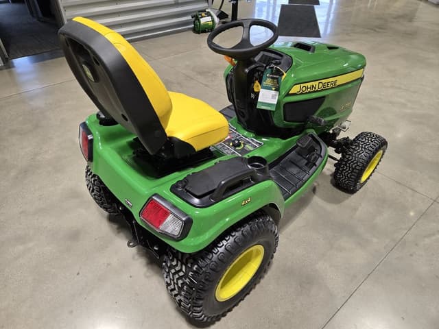 Image of John Deere X738 equipment image 2