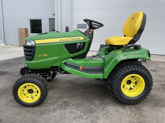 Image of John Deere X738 Image 1