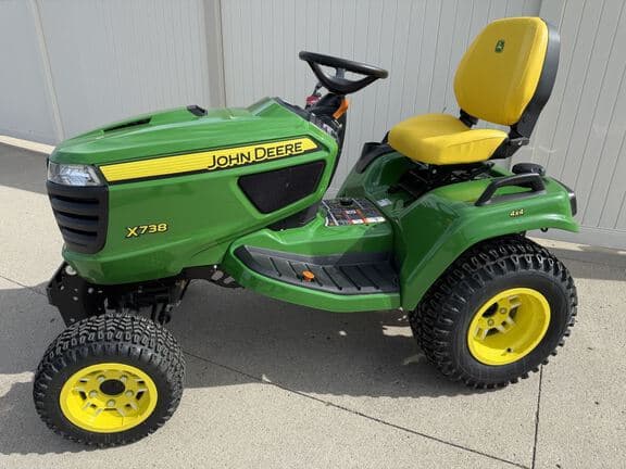 Image of John Deere X738 Primary image