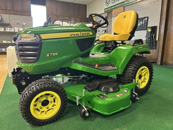 2026 John Deere X739 Equipment Image0