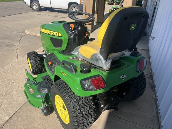 Image of John Deere X739 equipment image 2