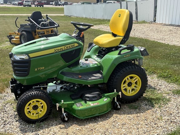 2026 John Deere X739 Equipment Image0