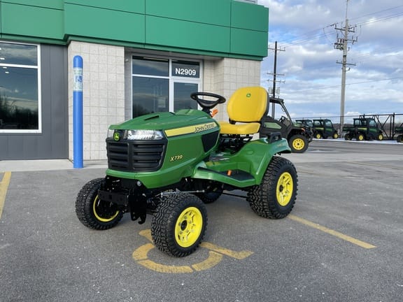 2026 John Deere X739 Equipment Image0