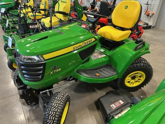 2026 John Deere X739 Equipment Image0