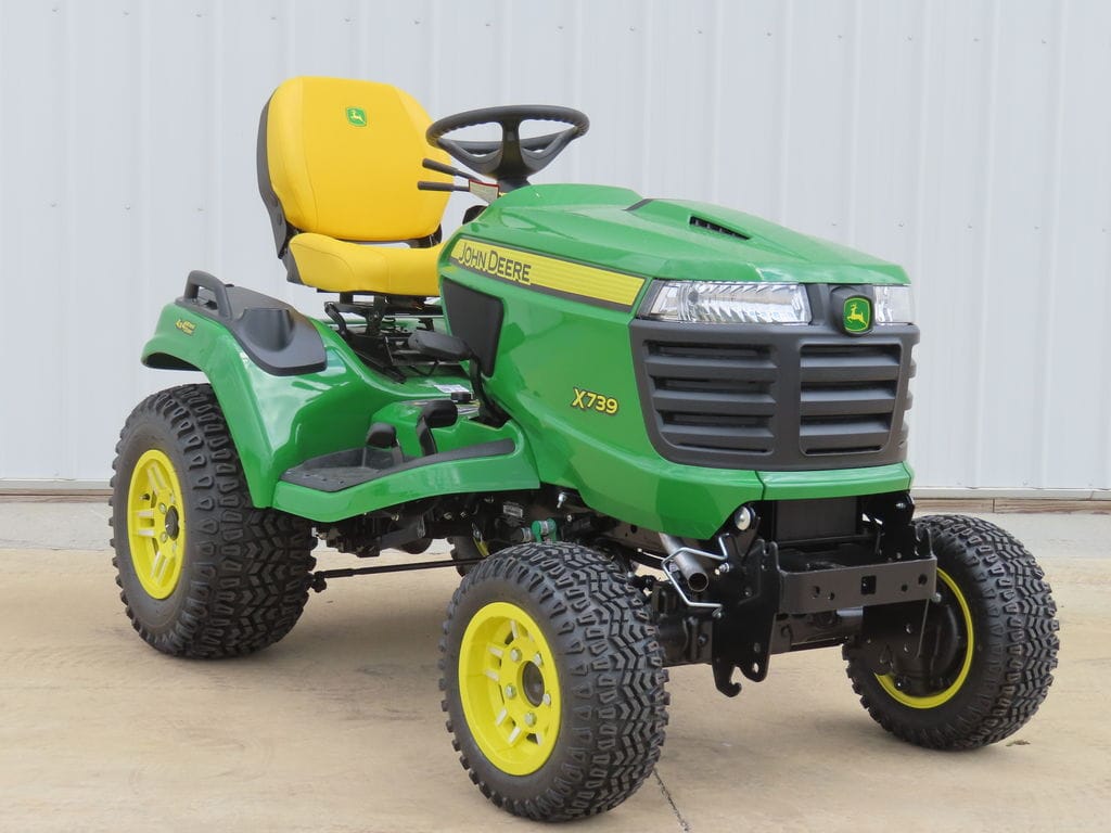 2026 John Deere X739 Equipment Image0