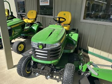 Main image John Deere X758