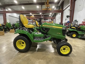 Main image John Deere X758