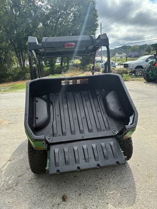 Image of John Deere XUV 560E equipment image 3