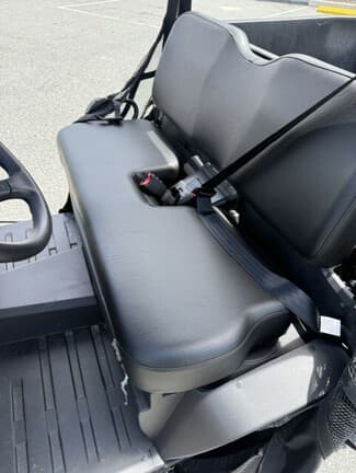 Image of John Deere XUV 590M equipment image 3