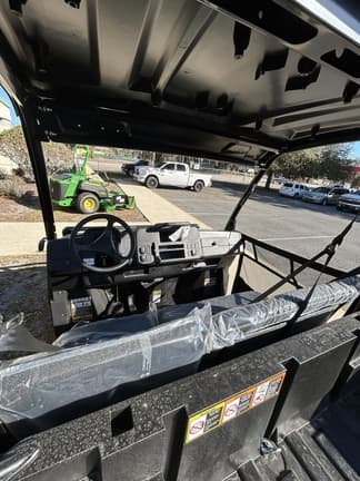 Image of John Deere XUV 845M equipment image 4