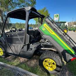 Image of John Deere XUV 845M equipment image 2