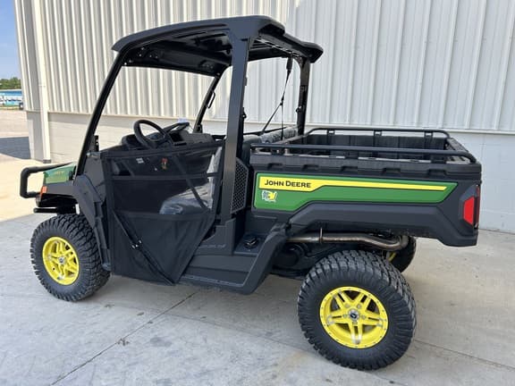 Image of John Deere XUV 845M equipment image 1