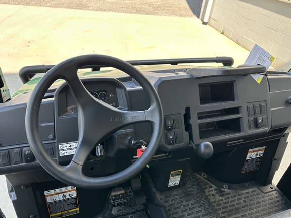 Image of John Deere XUV 845M equipment image 4