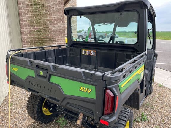 Image of John Deere XUV 845M equipment image 2