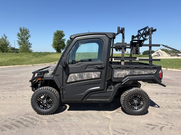 2026 John Deere XUV 845M Equipment Image0