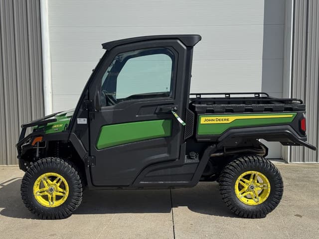 Image of John Deere XUV 845M equipment image 1