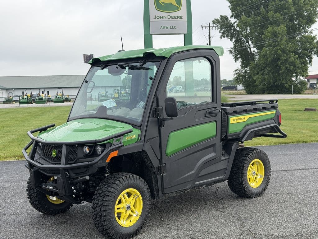 Image of John Deere XUV 845R  Primary image
