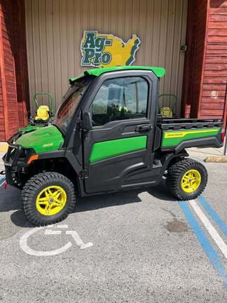 Image of John Deere XUV 845R  Primary image