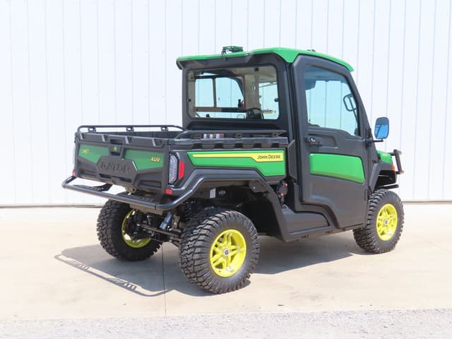 Image of John Deere XUV 845R equipment image 3