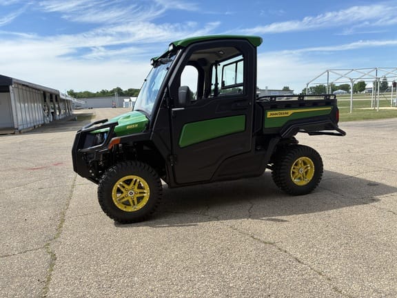 2026 John Deere XUV 845R  Equipment Image0