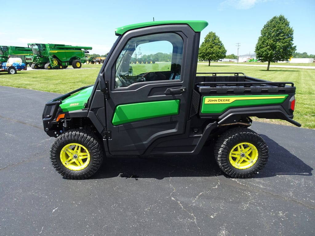 2026 John Deere XUV 845R  Equipment Image0
