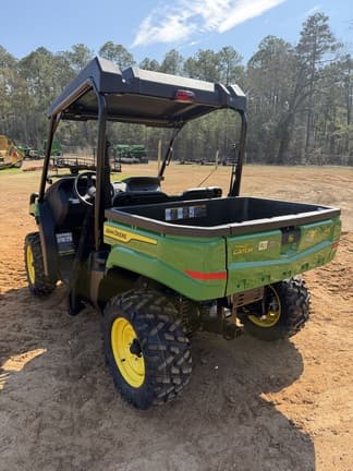 Image of John Deere XUV 560E equipment image 1