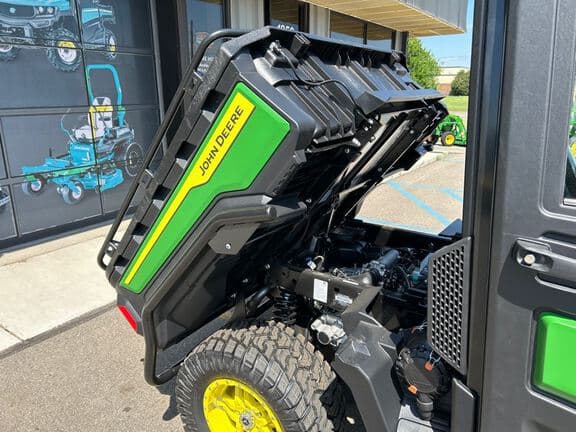 Image of John Deere XUV 845M equipment image 1