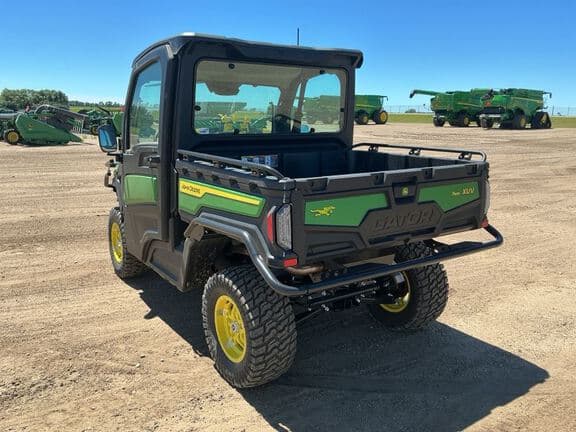 Image of John Deere XUV 845M equipment image 2