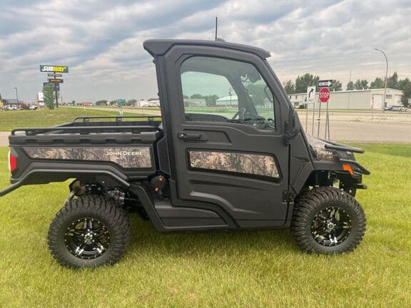 Image of John Deere XUV 845M equipment image 4