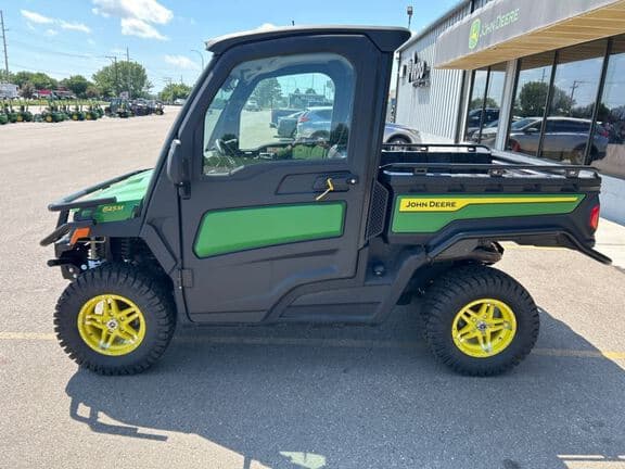 Image of John Deere XUV 845M equipment image 1