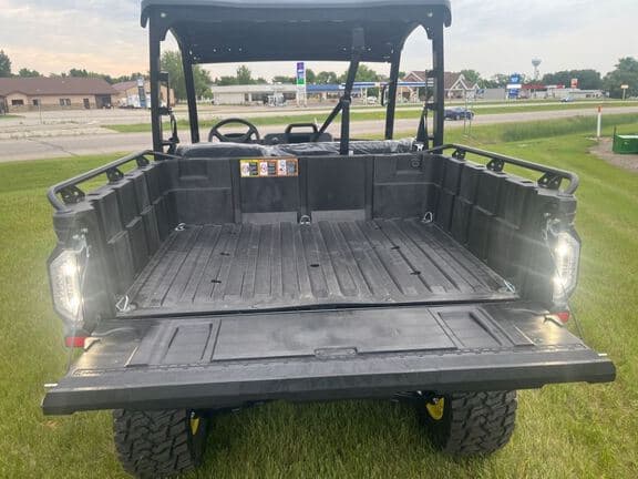 Image of John Deere XUV 845M equipment image 3