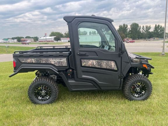 Image of John Deere XUV 845M equipment image 1