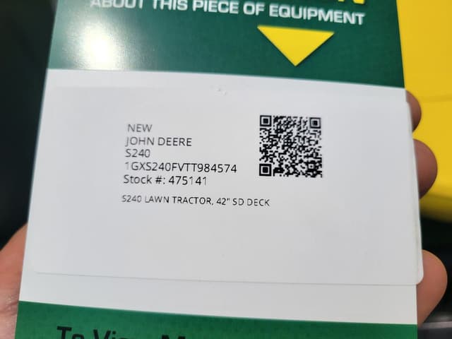 Image of John Deere S240 equipment image 4