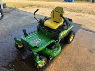 2026 John Deere Z320M Equipment Image0