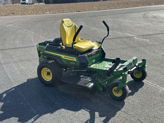 Image of John Deere Z320M equipment image 3