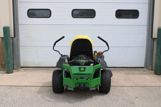 Image of John Deere Z320M equipment image 3