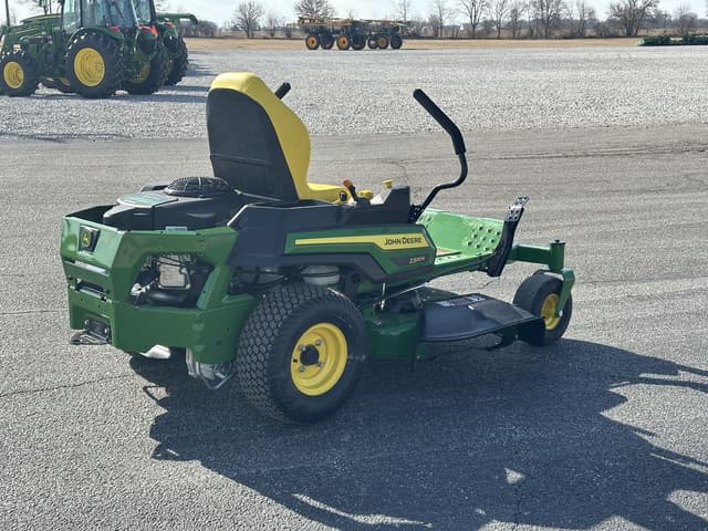 Image of John Deere Z320M equipment image 2