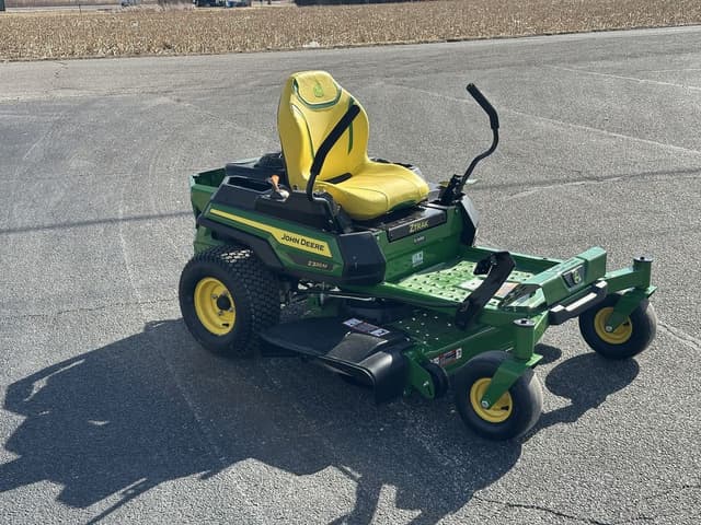 Image of John Deere Z320M equipment image 1