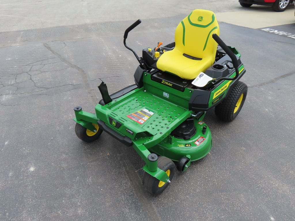 2026 John Deere Z320M Equipment Image0