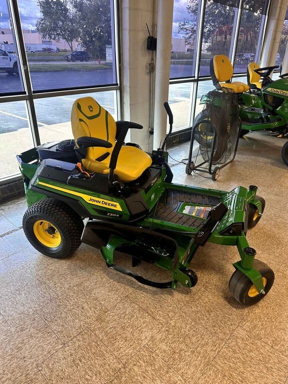 Image of John Deere Z320R Image 0
