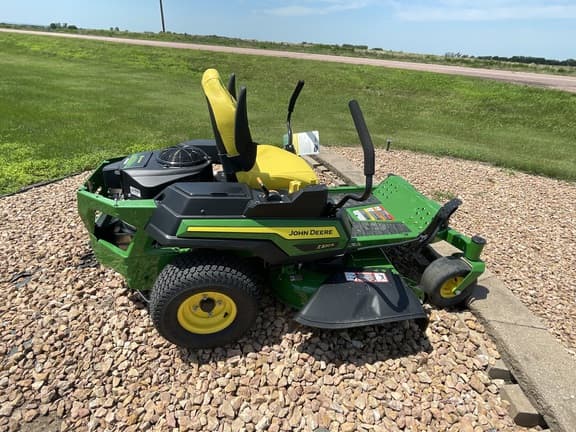 Image of John Deere Z320R Image 1