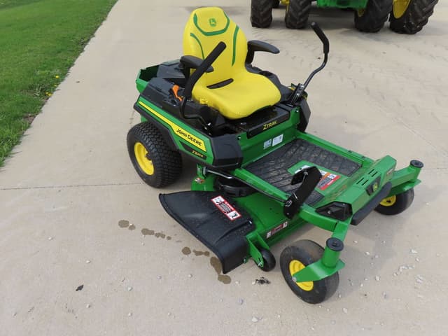 Image of John Deere Z320R equipment image 2