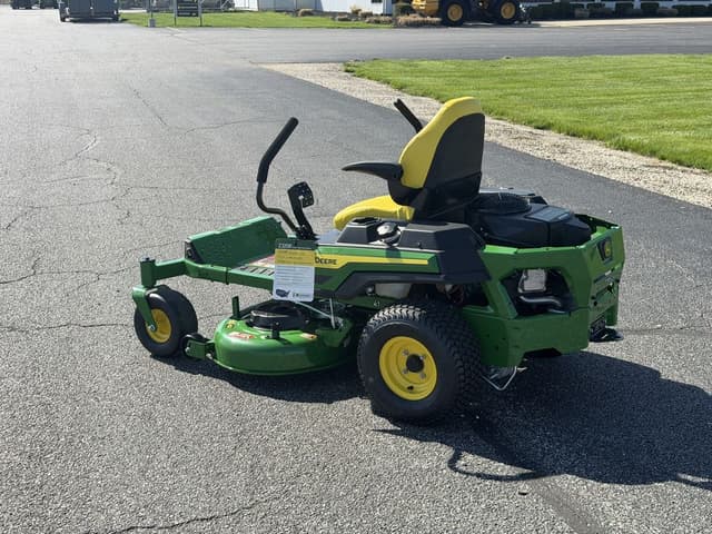 Image of John Deere Z320R equipment image 1