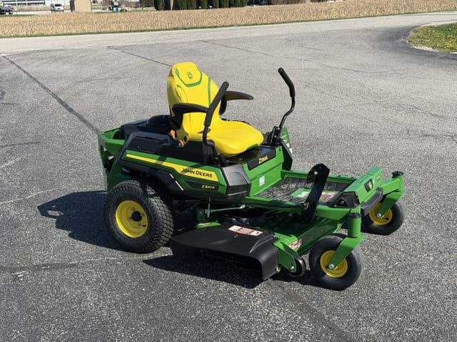 Image of John Deere Z320R equipment image 3