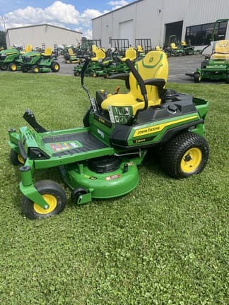 Image of John Deere Z320R equipment image 1