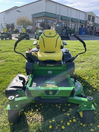 Main image John Deere Z320R